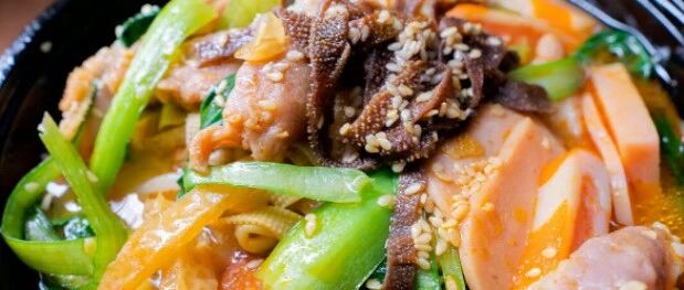 医生提醒：吃麻辣烫时如果出现“反常”！一定要及时去医院