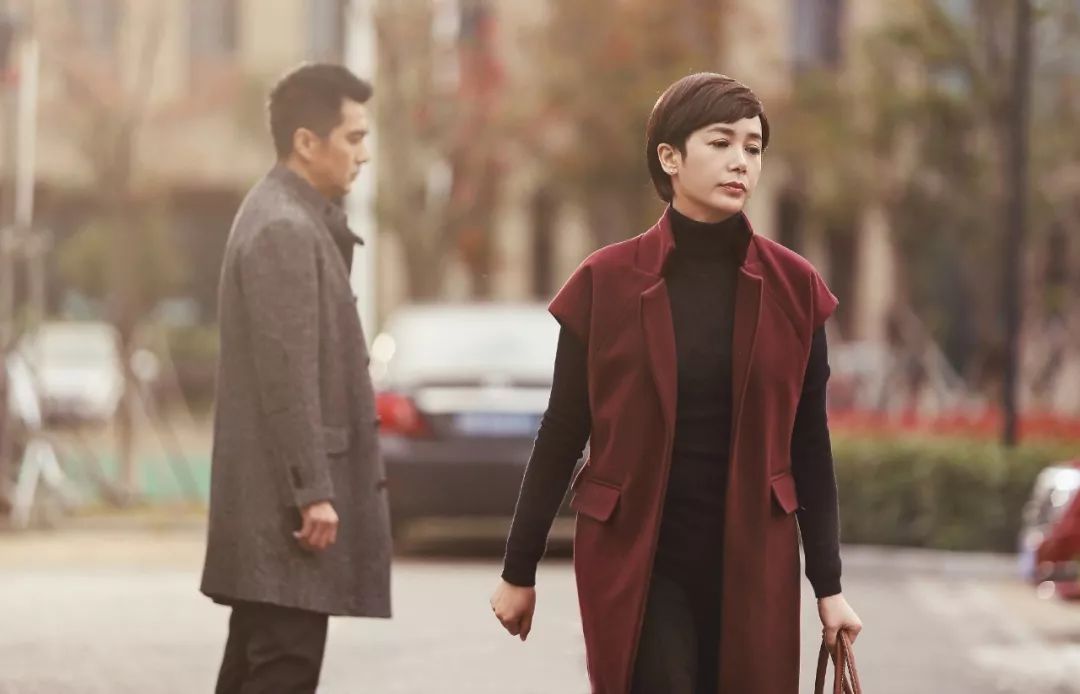 电视剧《守婚如玉》中,蒋雯丽饰演苏然./ 视觉中国