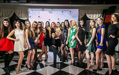 http://7xo6kd.com1.z0.glb.clouddn.com/upload-ueditor-image-20170623-1498159605603017348.jpg
