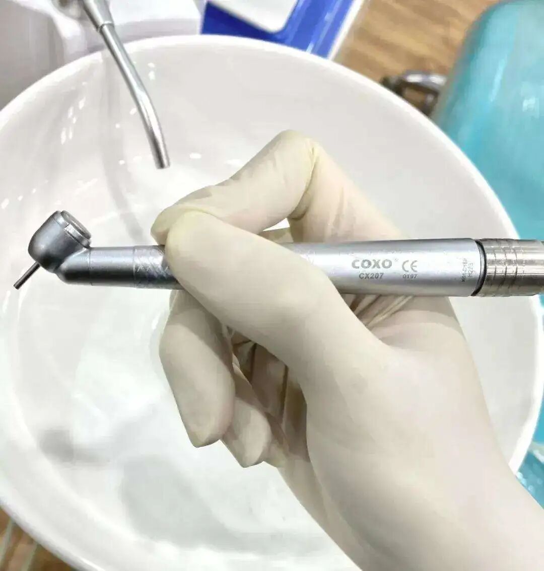 为什么牙医不用开口器【牙医必备】带你认识一下口腔医师的“十八般武器”_https://www.jmylbn.com_新闻资讯_第1张