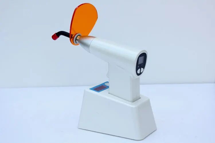 为什么牙医不用开口器【牙医必备】带你认识一下口腔医师的“十八般武器”_https://www.jmylbn.com_新闻资讯_第18张