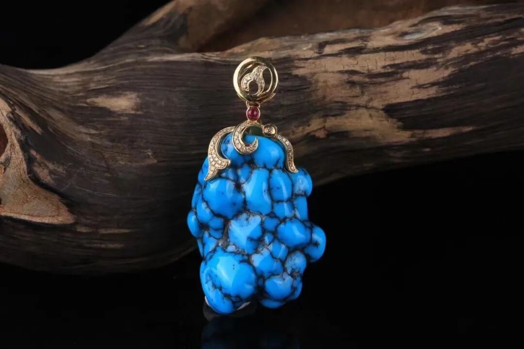 为什么云盖寺绿松石被称为"石中贵族"?