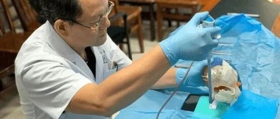 湘雅二医院3D打印模拟复杂“镜面人”心脏，成功手术