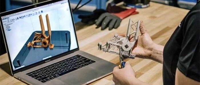 Autodesk发布2021财年第三季度收入，同比增长13％