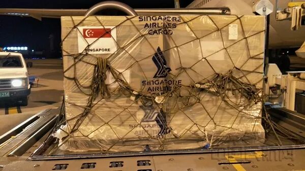 一批批来自世界各地的医疗物资已抵达中国 请记住他们！