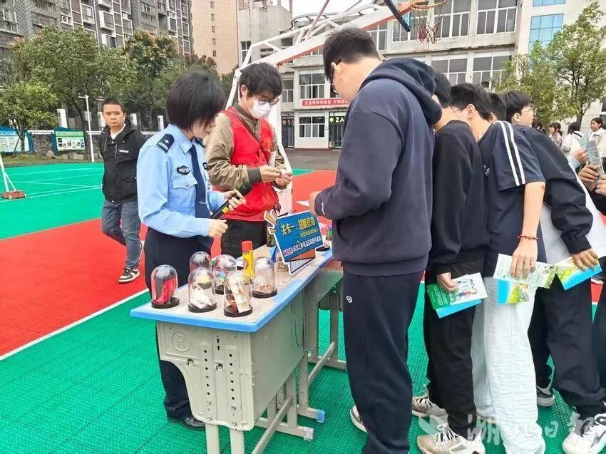 游园闯关学禁毒 无毒青春伴成长(1)(1).doc