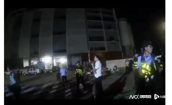 网传视频截图