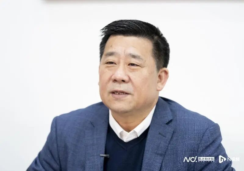 全国人大代表、广东实验中学党委书记全汉炎。