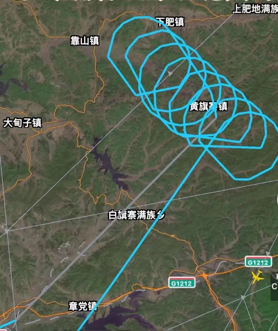 一架飞上海航班起飞绕8圈后返航,“在空中盘旋了8圈返航”，一航班延误7小时，航司回应
