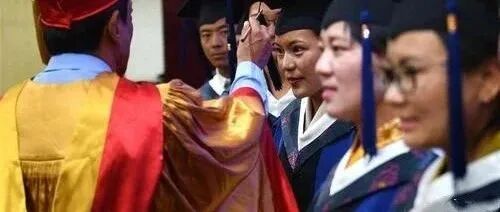 最难就业季 这群临床医学硕士却因毕业证无法就业