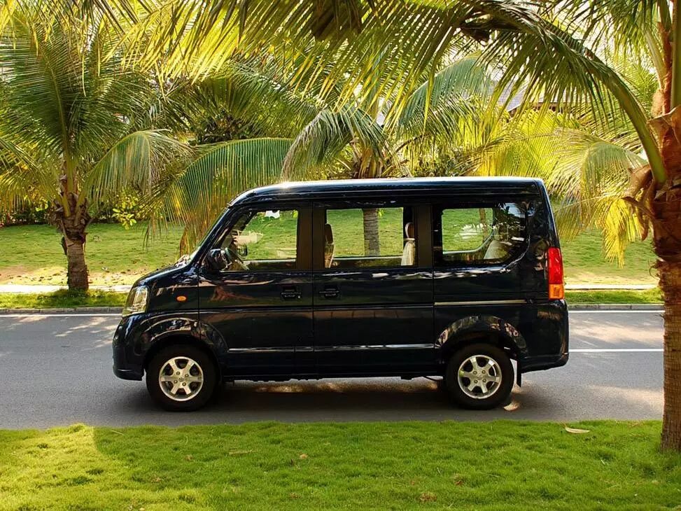 八个人一起上,浪蹄子叫得更浪