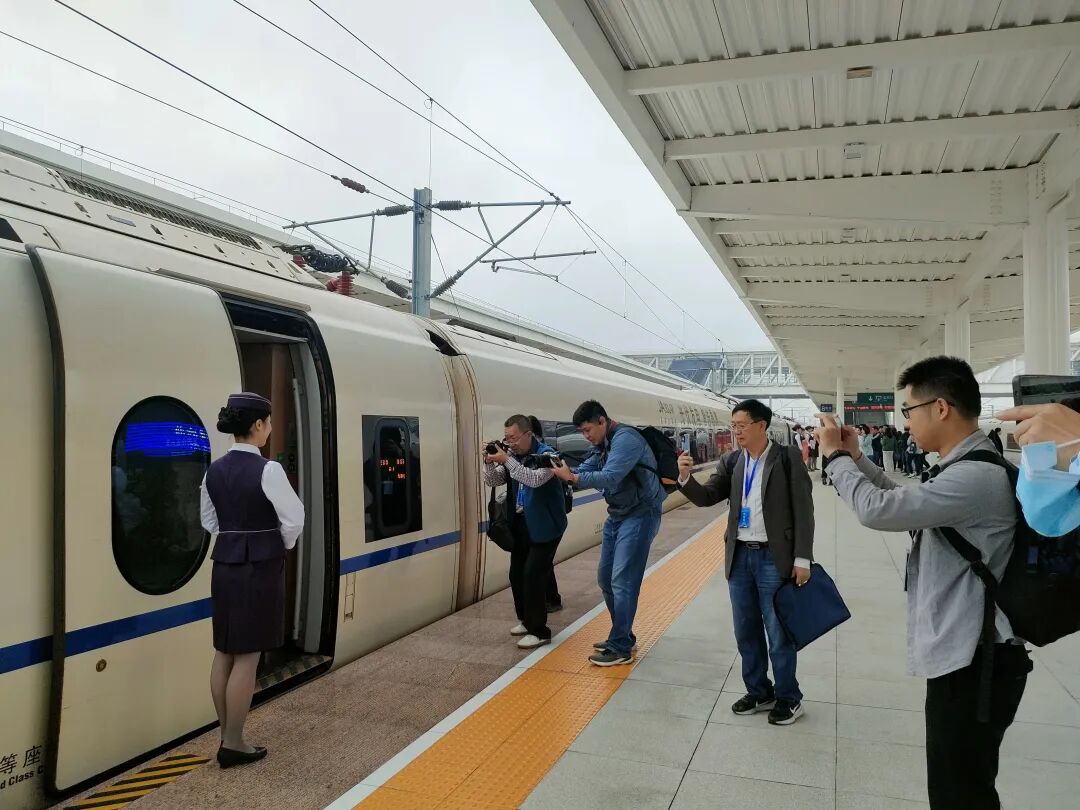 昌景黄高铁10月26日试运行大皖新闻带您打卡皖赣最美风景