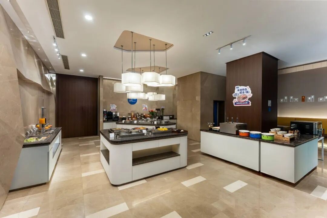 Holiday Inn Express Shanghai Jinsha: Breakfast restaurant