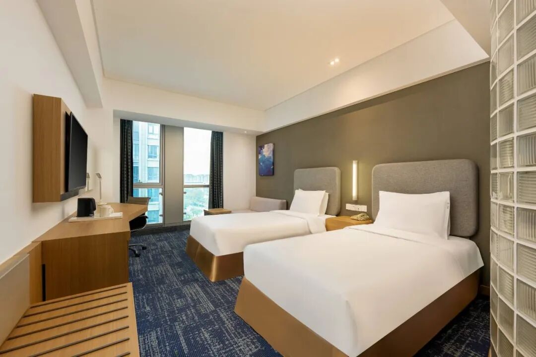 Holiday Inn Express Shanghai Jinsha: Twin guestroom reference