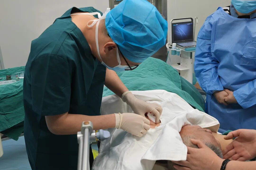 床旁x怎么使用荔波县人民医院成功开展床旁临时心脏起搏器安置术_https://www.jmylbn.com_新闻资讯_第3张