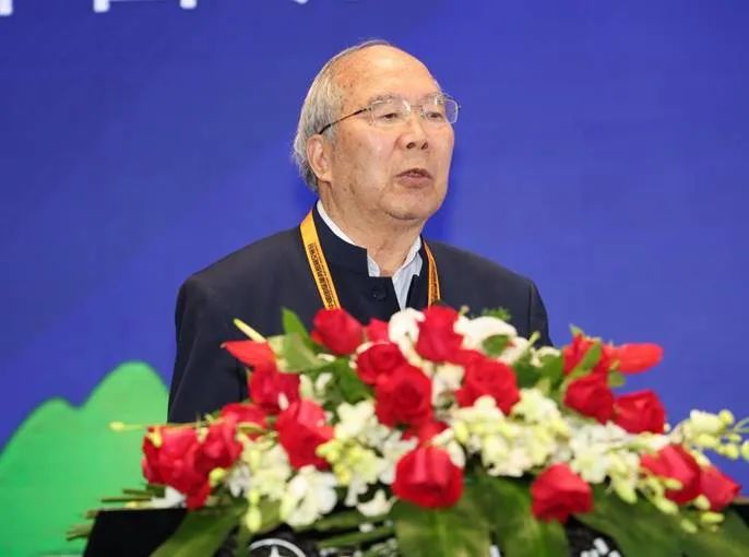 近日，中央全面深化改革委員會(huì)第二十七次會(huì)議指出，要突出抓好能源、工業(yè)、建筑、交通等重點(diǎn)領(lǐng)域資源節(jié)約，發(fā)揮科技創(chuàng)新支撐作用，促進(jìn)生產(chǎn)領(lǐng)