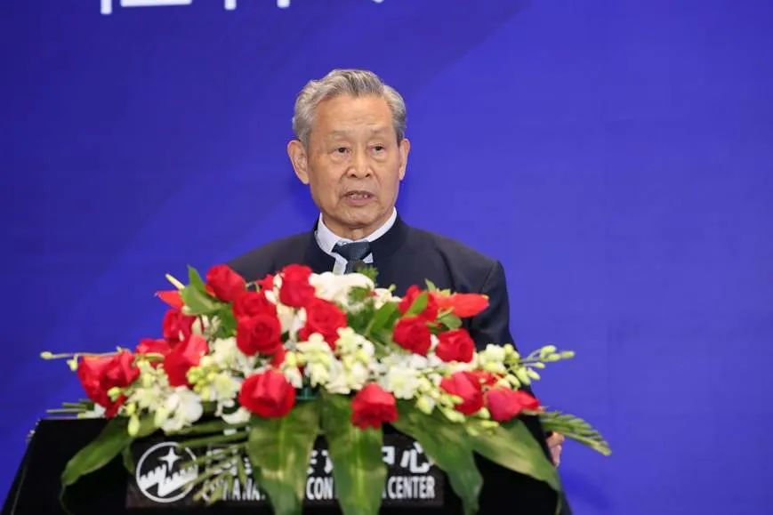 近日，中央全面深化改革委員會(huì)第二十七次會(huì)議指出，要突出抓好能源、工業(yè)、建筑、交通等重點(diǎn)領(lǐng)域資源節(jié)約，發(fā)揮科技創(chuàng)新支撐作用，促進(jìn)生產(chǎn)領(lǐng)
