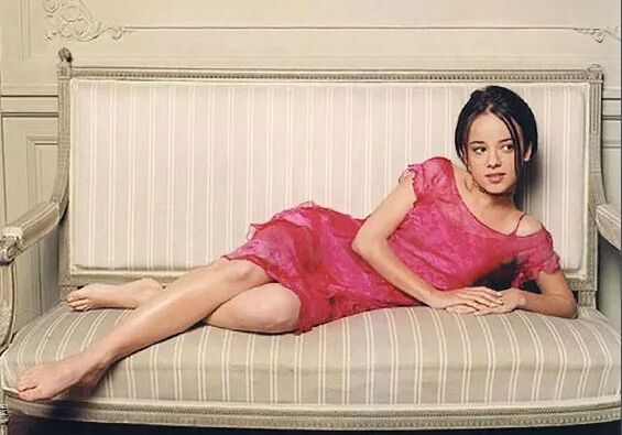 йഺڵMP4Ů,˶ԷŮĻ