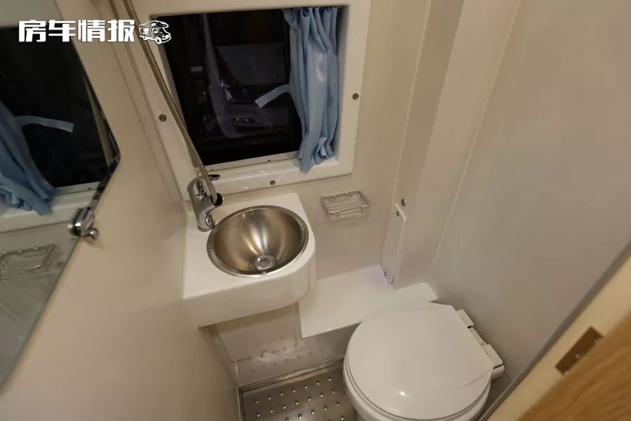 8米房車價格