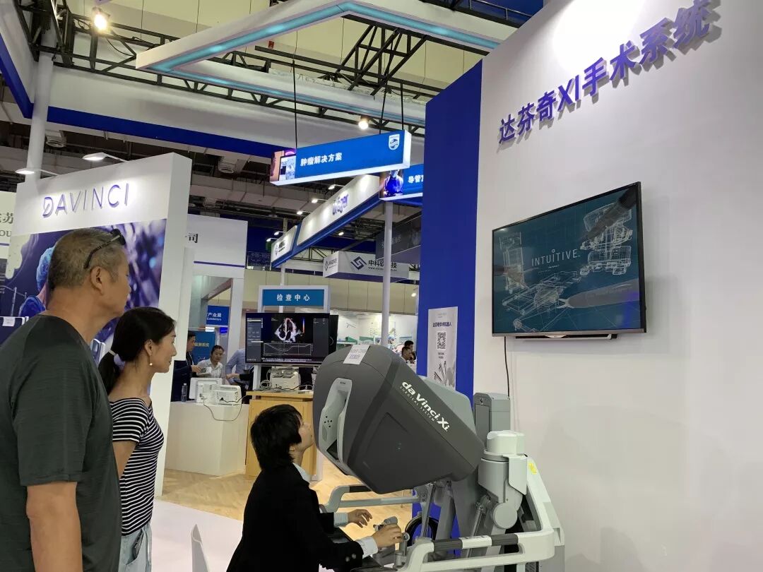 开刀孔怎么开刀新闻 ｜ 手术无需开刀，仅打几个孔！「达芬奇手术机器人」，了解一下！_https://www.jmylbn.com_新闻资讯_第2张