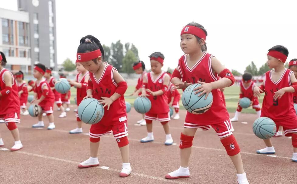 少年强则国强烟台开发区海韵幼儿园六一运动会集锦