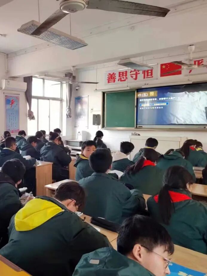 检护民生赣榆行动我院干警走进赣榆实验中学开展法治教育