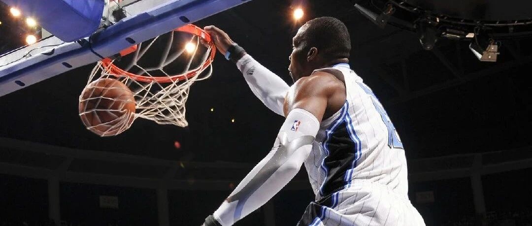 海绵玩2K丨OL1，巅峰魔兽！羁绊加成后德怀特.霍华德（10版）大测评