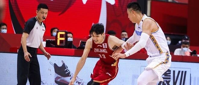 前瞻：北京欲阻浙江7连胜 翟晓川主防对方箭头