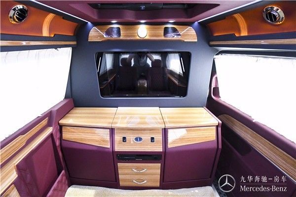 九華奔馳房車