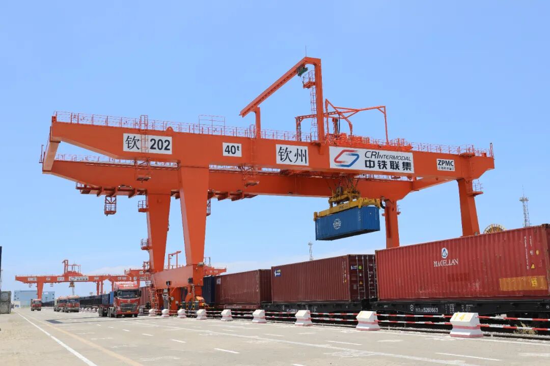 钦州港片区办理建议增动力改革创新添活力