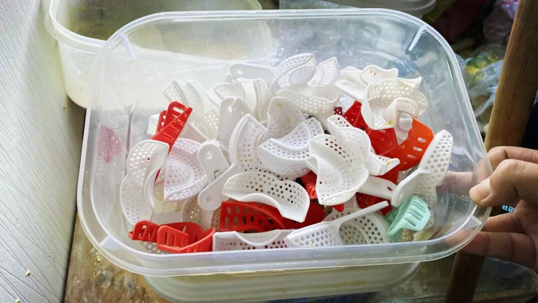 什么是一次性医疗用品用过的一次性口腔印模托盘清洗后再用，这家门诊部被罚！_https://www.jmylbn.com_新闻资讯_第16张