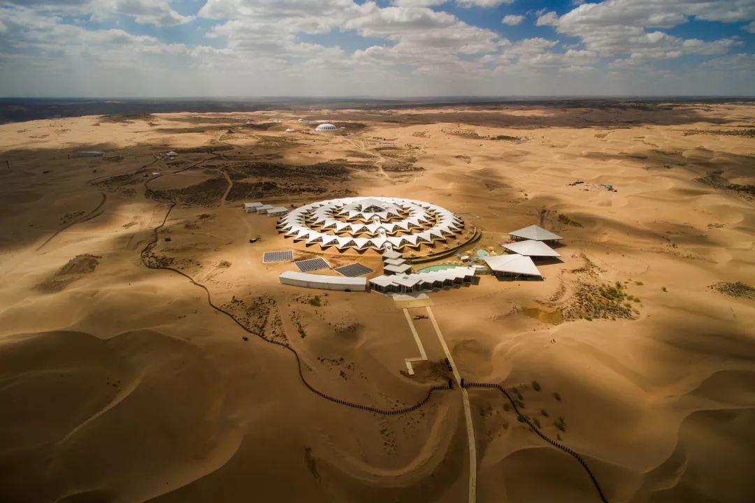 响沙湾莲花帐篷酒店，内蒙古库布齐沙漠