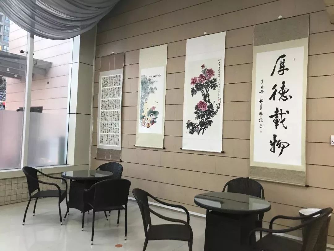 福利 | 法士特高新图书馆顺利开馆 福利 | 法士特高新图书馆顺利开馆