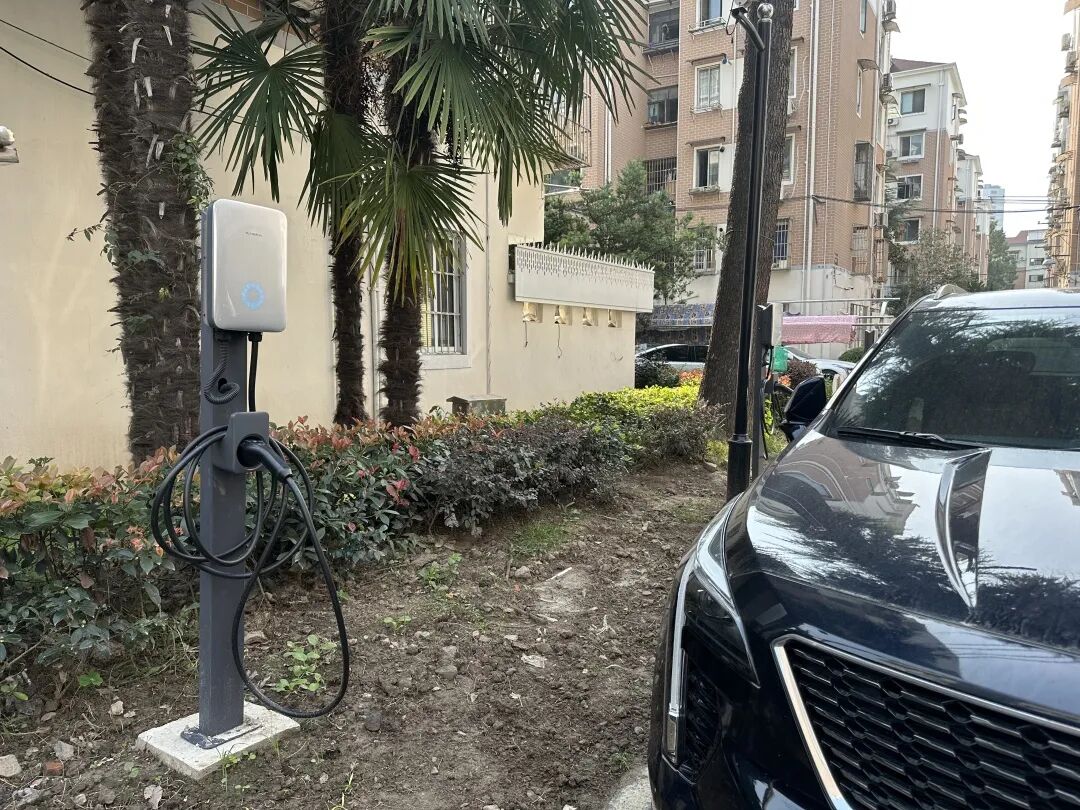 一桩好事这个小区增设新能源共享充电桩