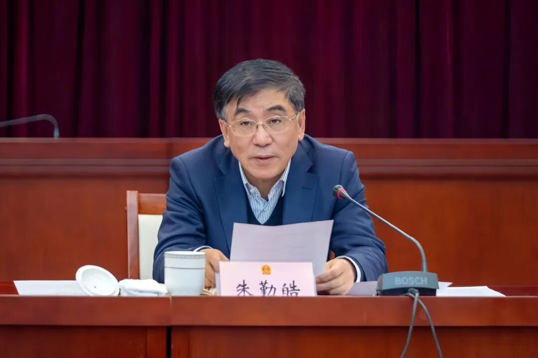 虹口区人大常委会与一府一委两院负责人联席会议举行