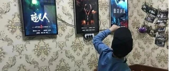 阴森海报、恐怖道具、暴力情节……打开“剧本杀”的隐秘角落 | 睡前聊一会儿