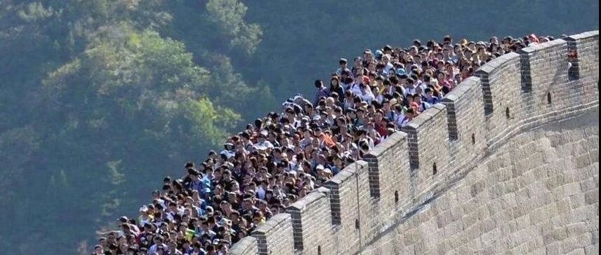 军训式旅游vs咸鱼式度假，有你的影子吗？|睡前聊一会儿