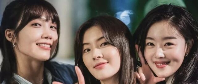 刘亚仁新剧成爆款，正在热播的8部高分韩剧也不差，最高8.8分