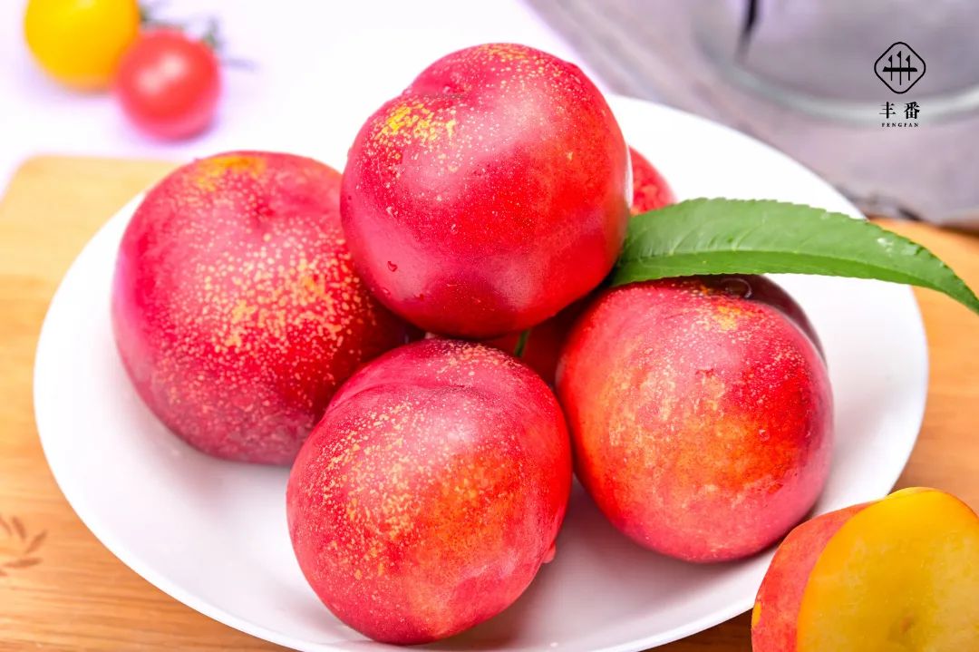 2022年新油桃13.jpg 图片