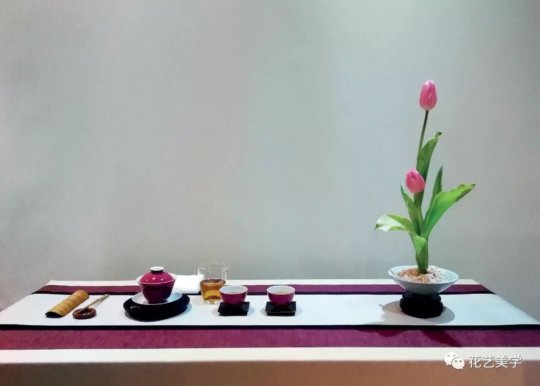 一茶席，无花不美，有花则仙