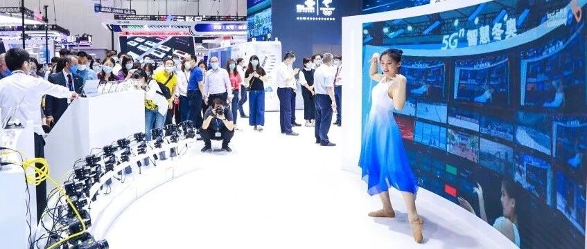 体验联通工业互联网标杆项目，来世界智能大会!