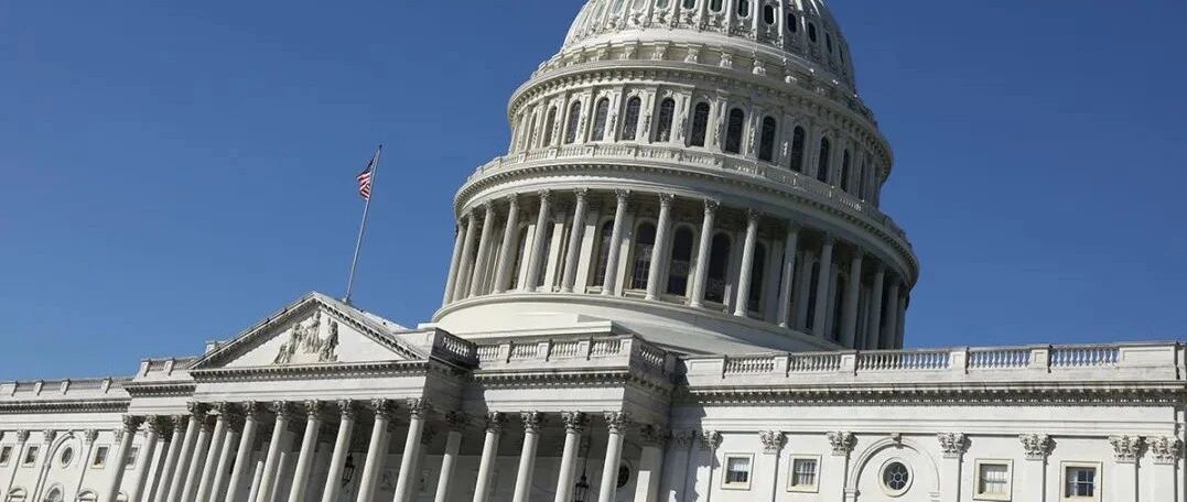 美国扛不住了？迎10年来最大破产潮！400多家大型企业破产，这些行业巨头也未能幸免！