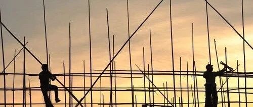 五大信披媒体要点集萃丨“三驾马车”动力增强，经济复苏力度料超预期；全球性芯片短缺波及汽车业，供需紧张或延续至明年