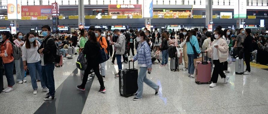 “五一”首日多地景区迎来“开门红”