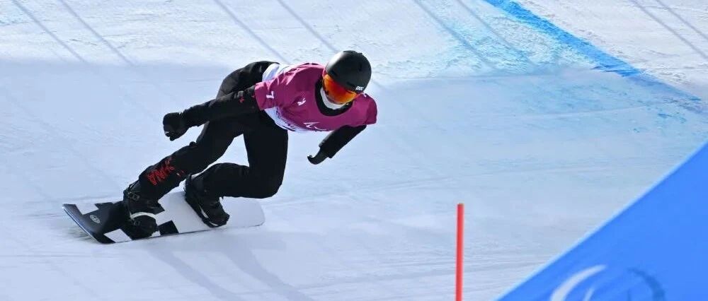 包揽！中国“00后”喜提金容融