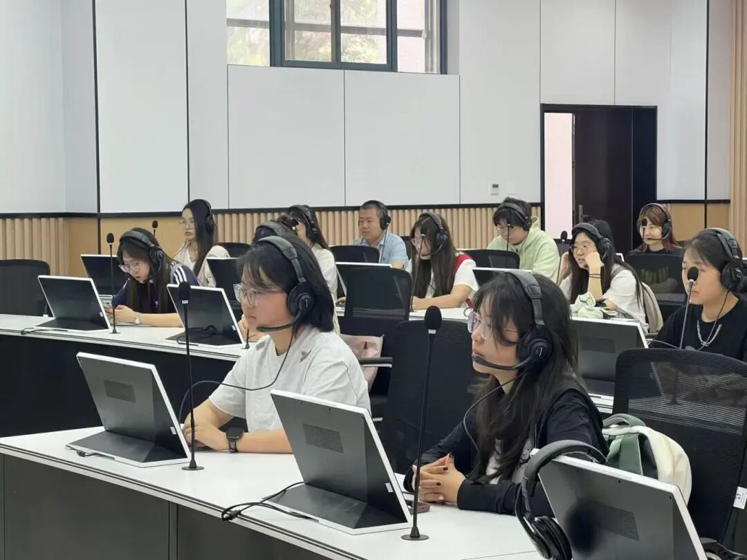 西安外国语大学与东方正龙校企合作实验室签约仪式举行