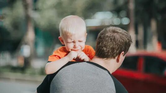 父母课堂：送不进幼儿园的孩子，他在哭什么？