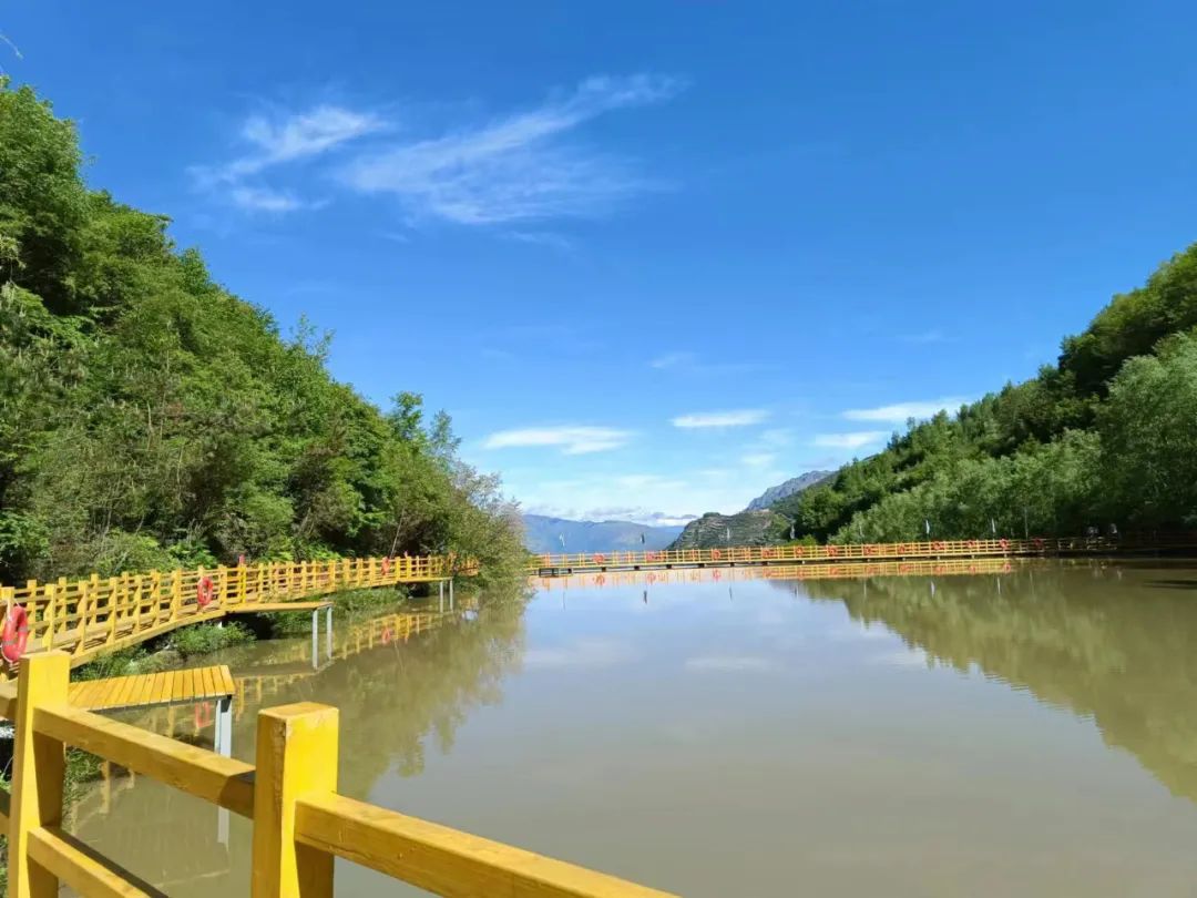 拉尕山景区图片图片