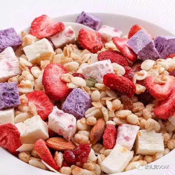 



果粒超丰富，还有超大酸奶粒，明星达人都吃它！
