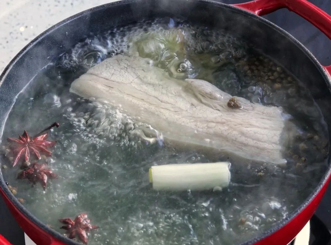 年夜饭,广东人必吃这道菜!皮脆肉嫩营养高,上桌人人都夸好!